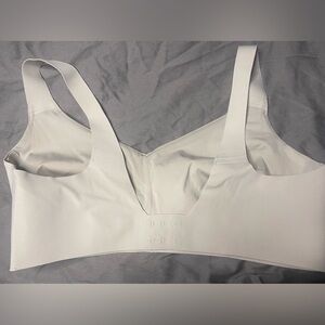 Nude Lululemon Hold True Bra - 36DD
